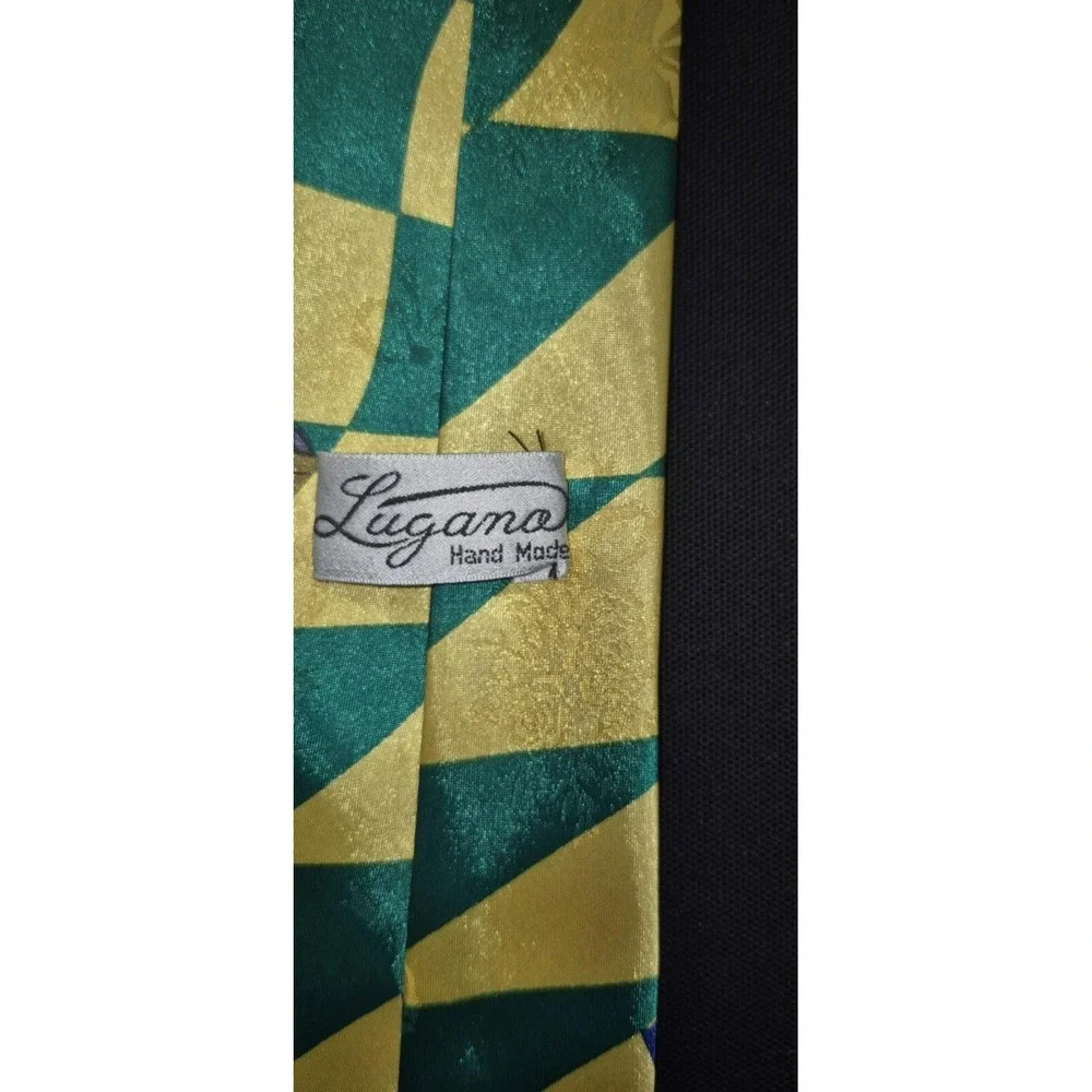 Lugano‎ hand made yellow/ green racecar theme tie